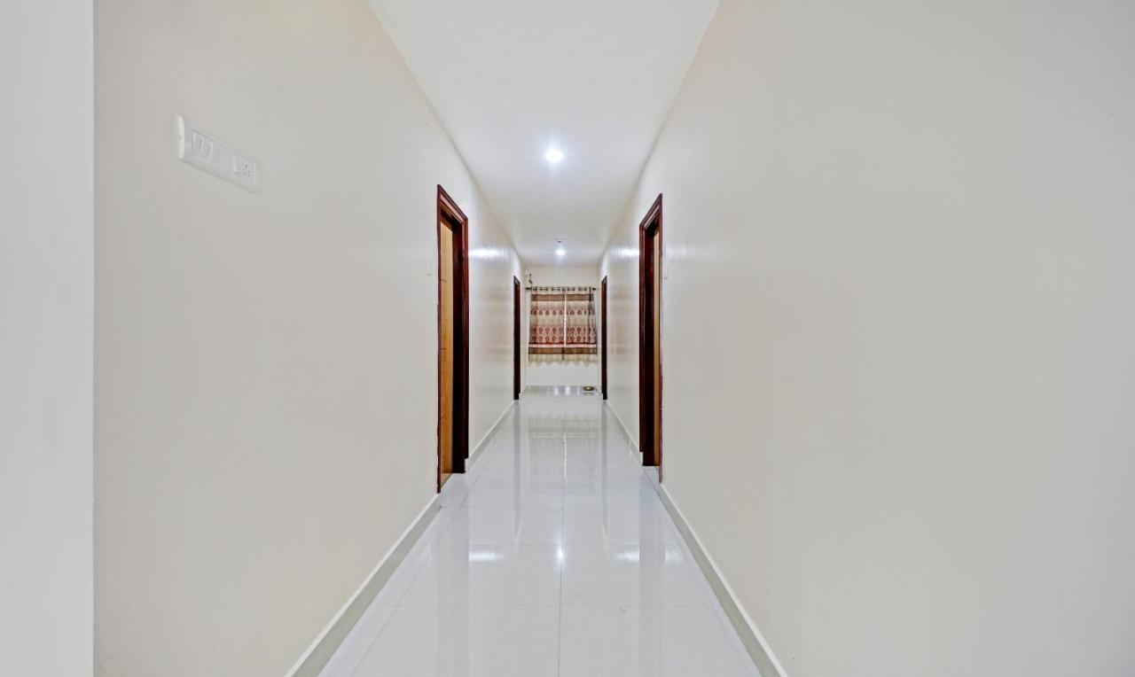 Itsy By Treebo - Vardhan Stay Inn Тирупати Экстерьер фото